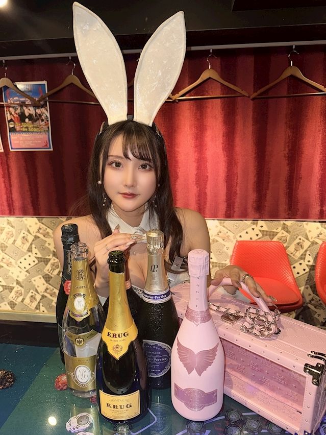 なお(LoungeBAR Canan(カナン) 赤坂店:赤坂/LoungeBAR)